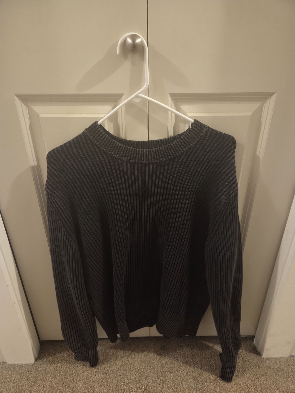 NWOT American Eagle Outfitters Dark Gray Ribbed Crewneck Sweater